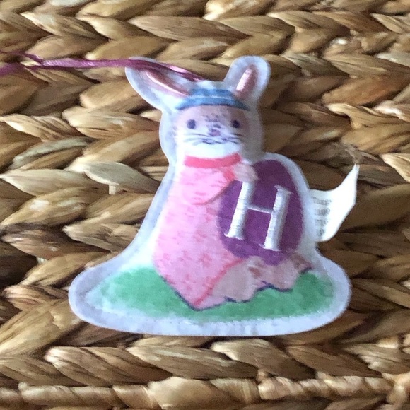 Easter bunny basket tie on felt H - Picture 2 of 3